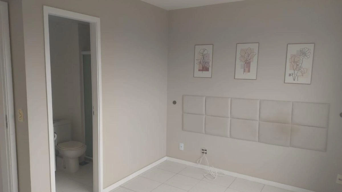 3-bedroom apartment with a home office — photo 10