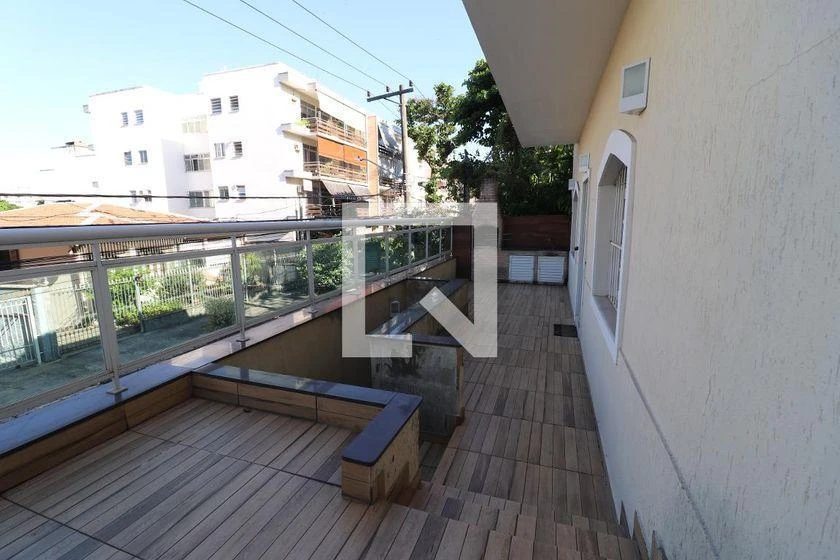 Furnished house with 3 bedrooms and private garden — photo 32