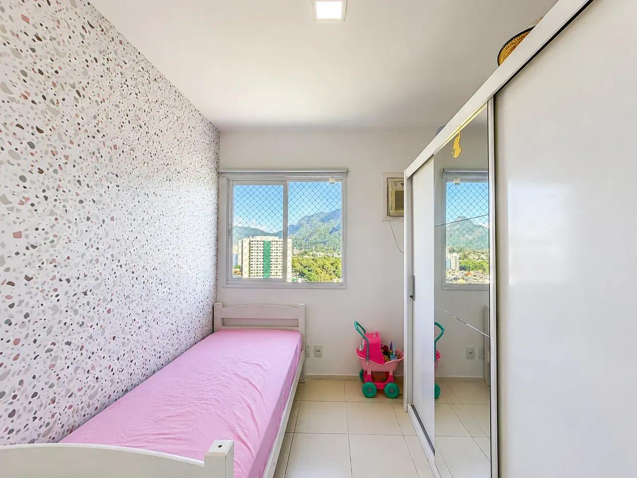 Apartamento de 65 m² no 16º andar com garagem e suíte — photo 8