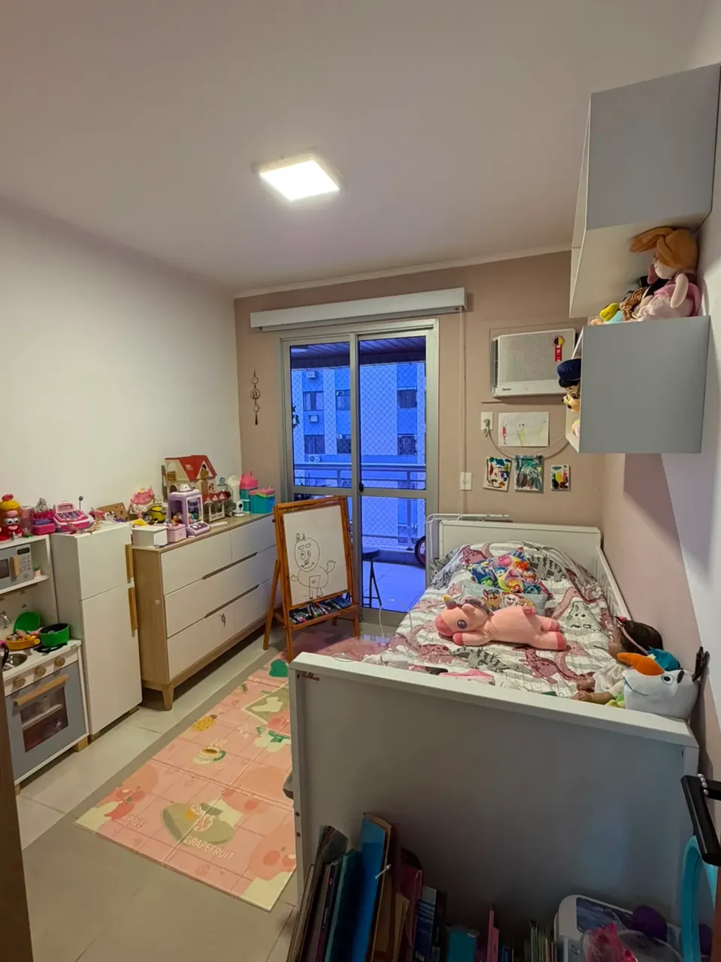 3-bedroom apartment in a building with a gym — photo 13