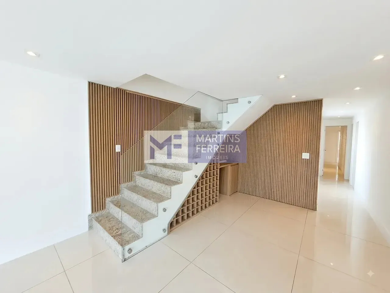 Unfurnished apartment with 4 bedrooms and 5 bathrooms — photo 14