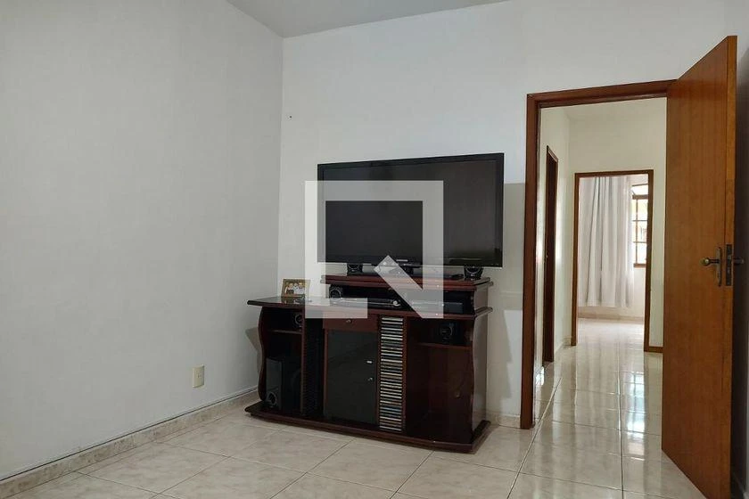 House with 6 bedrooms and shared pool — photo 32