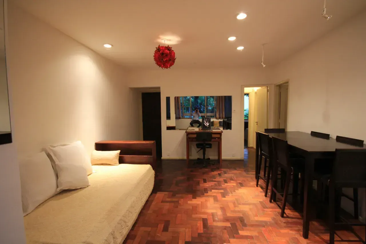 Furnished 2-bedroom apartment with 2 bathrooms — photo 8