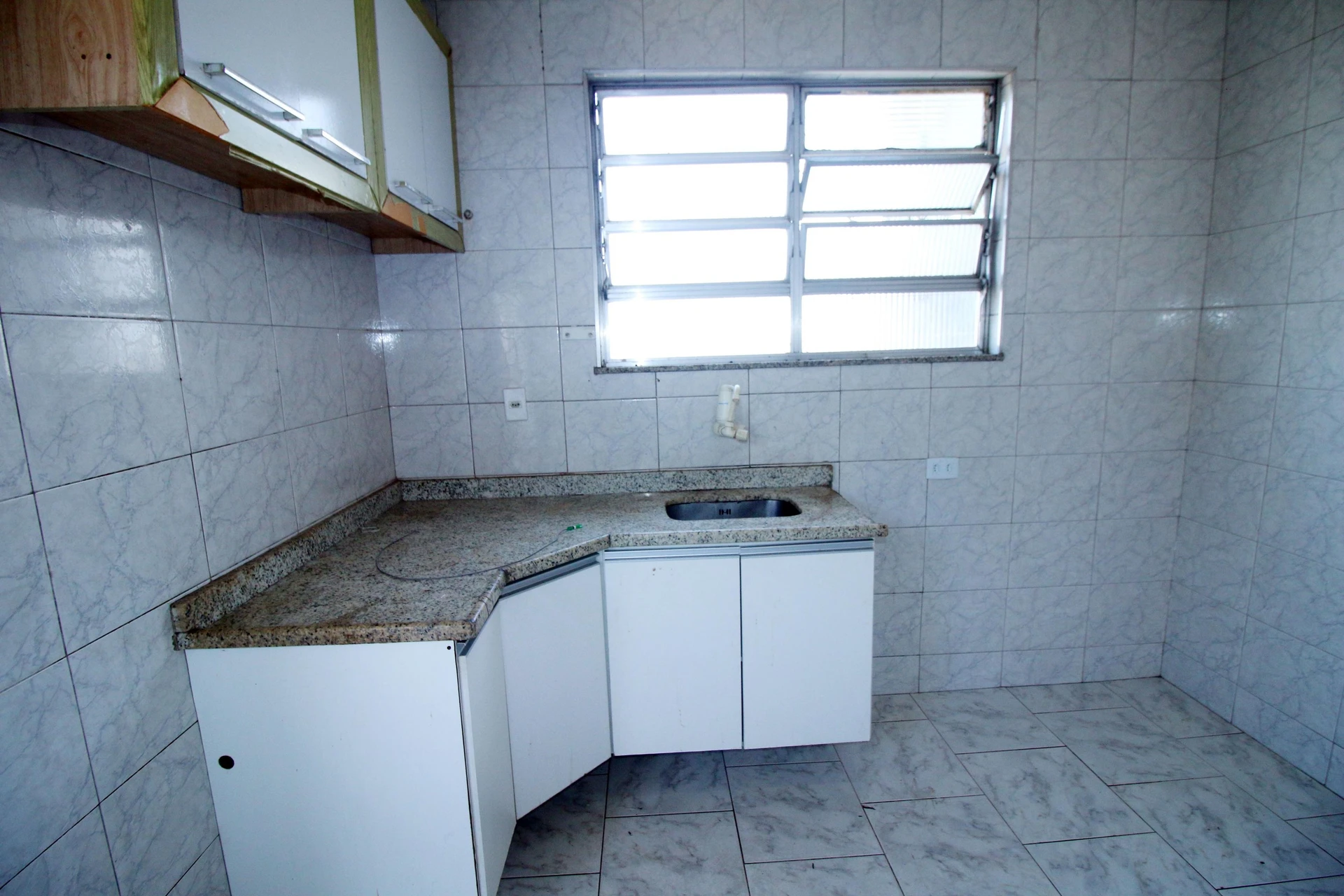 Apartment, 30 m², with wood or laminate floors — photo 15