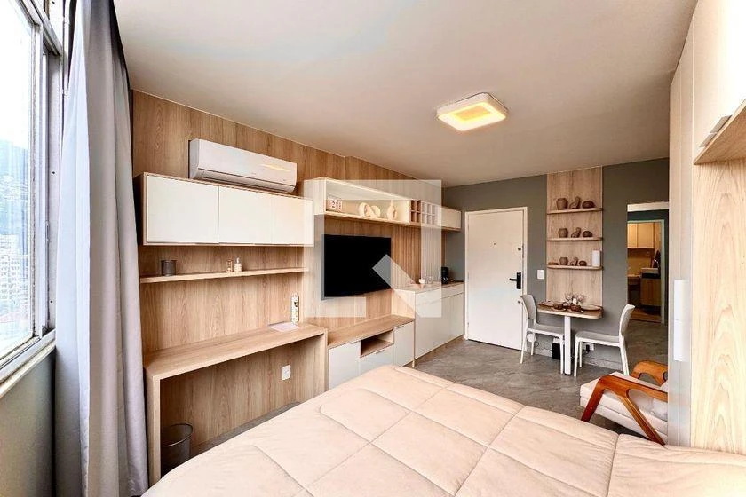 Furnished studio, 30 m², with a home office — photo 11