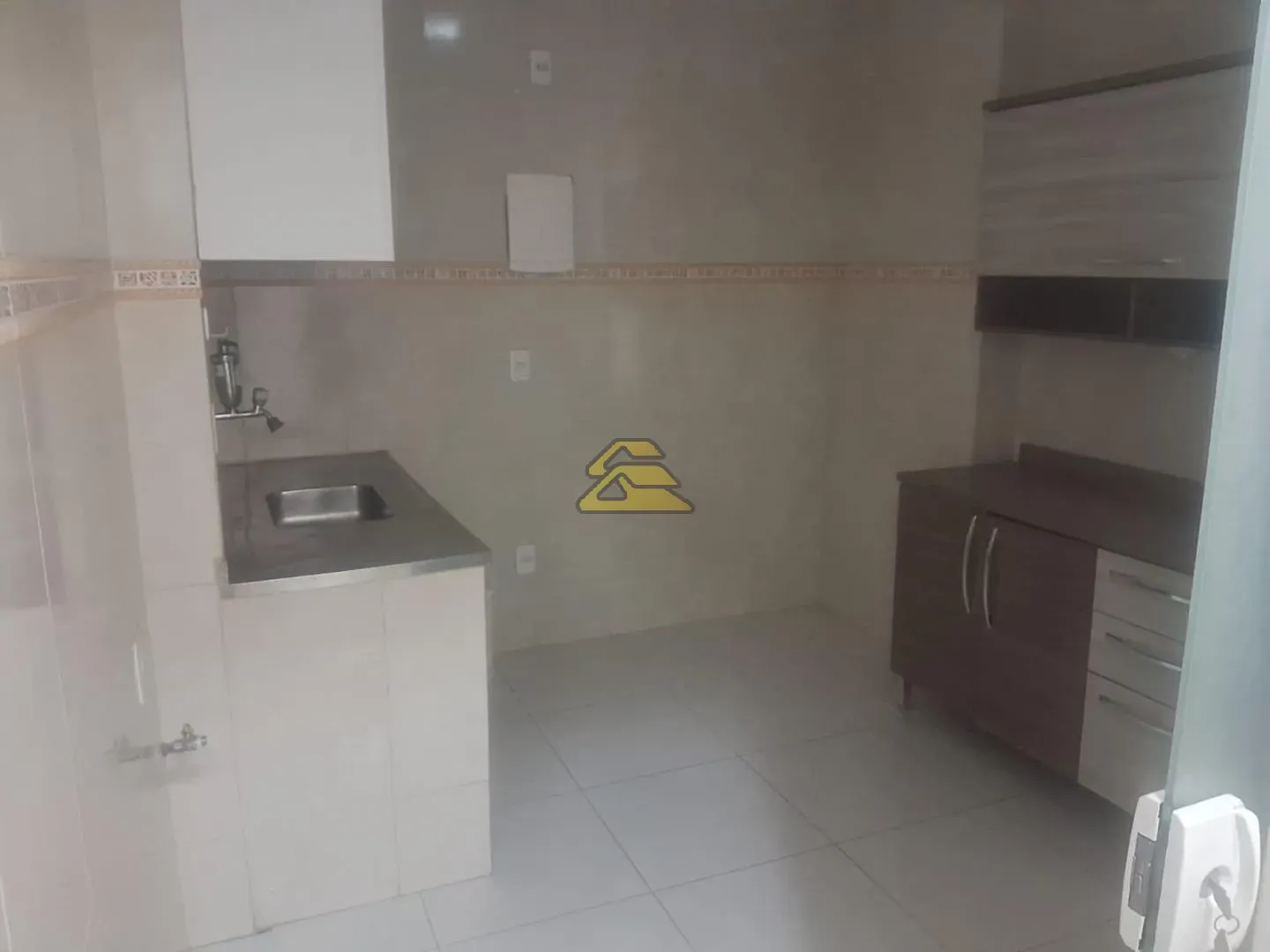 3-bedroom apartment, 1 with its own bathroom, 82 m² — photo 2