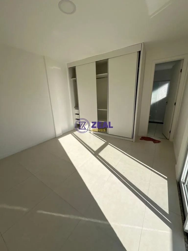 Duplex-style top unit with 3 bedrooms and 5 baths — photo 26