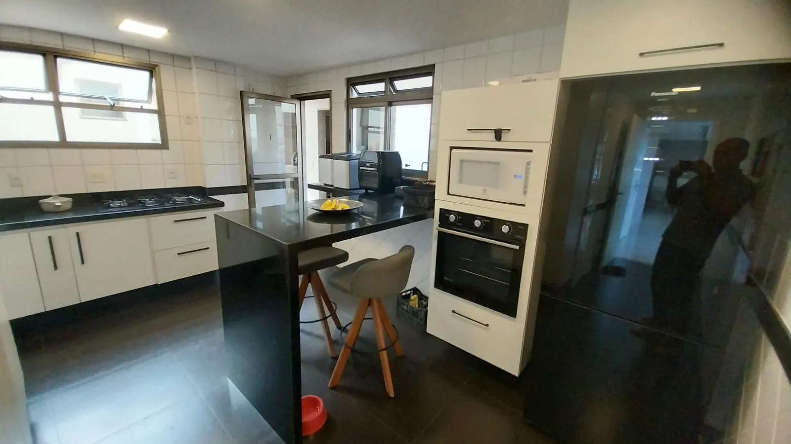 Unfurnished apartment with 4 bedrooms and 5 bathrooms — photo 44
