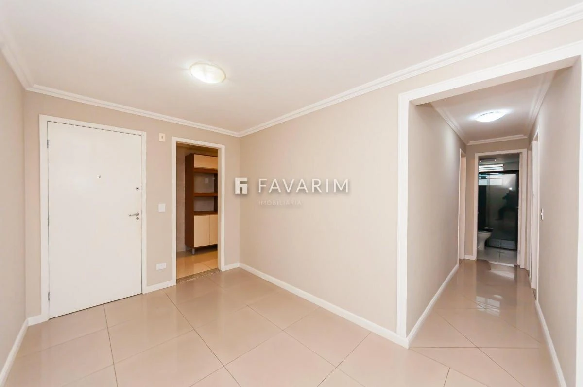 3-bedroom apartment in a building with a pool — photo 34
