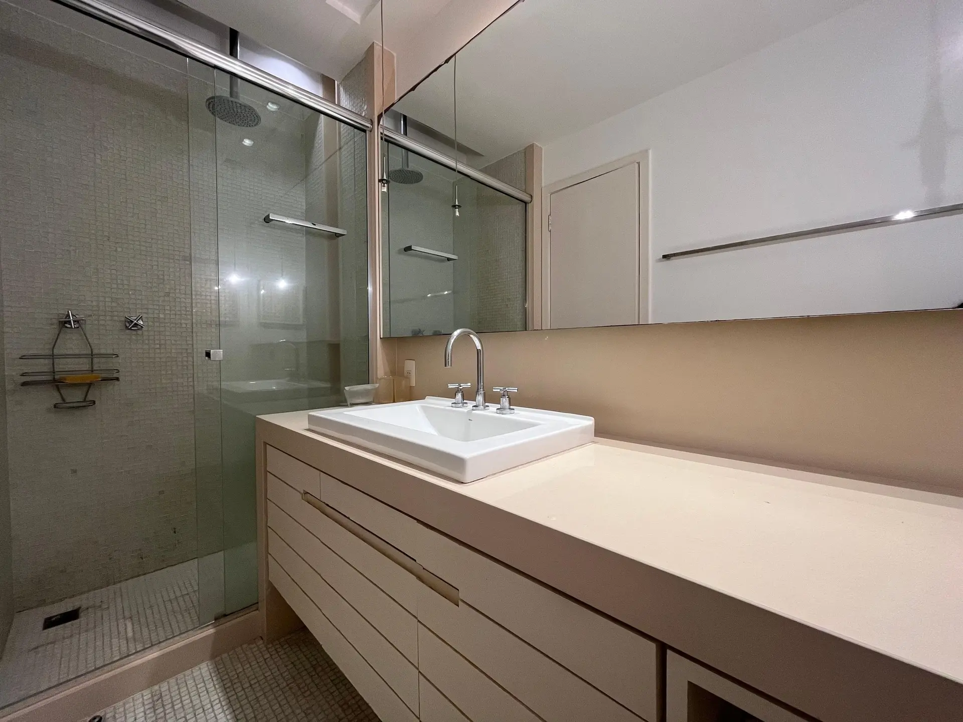 4-bedroom apartment with a water view — photo 50