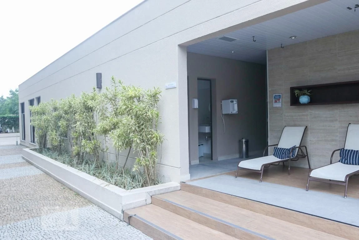 Furnished 2-bedroom apartment with 2 bathrooms and parking — photo 69