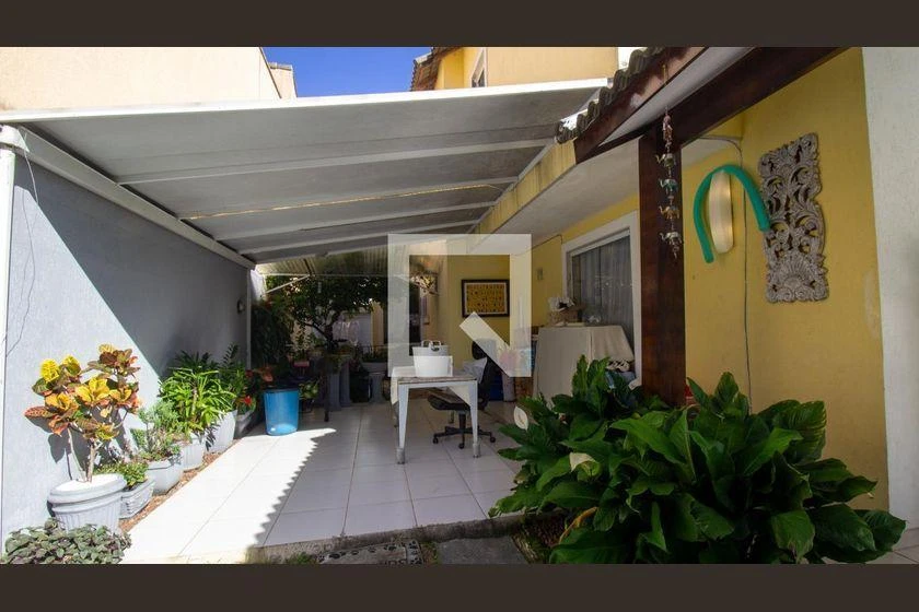 235 m² house with 4 bedrooms and a gas open-plan kitchen — photo 16
