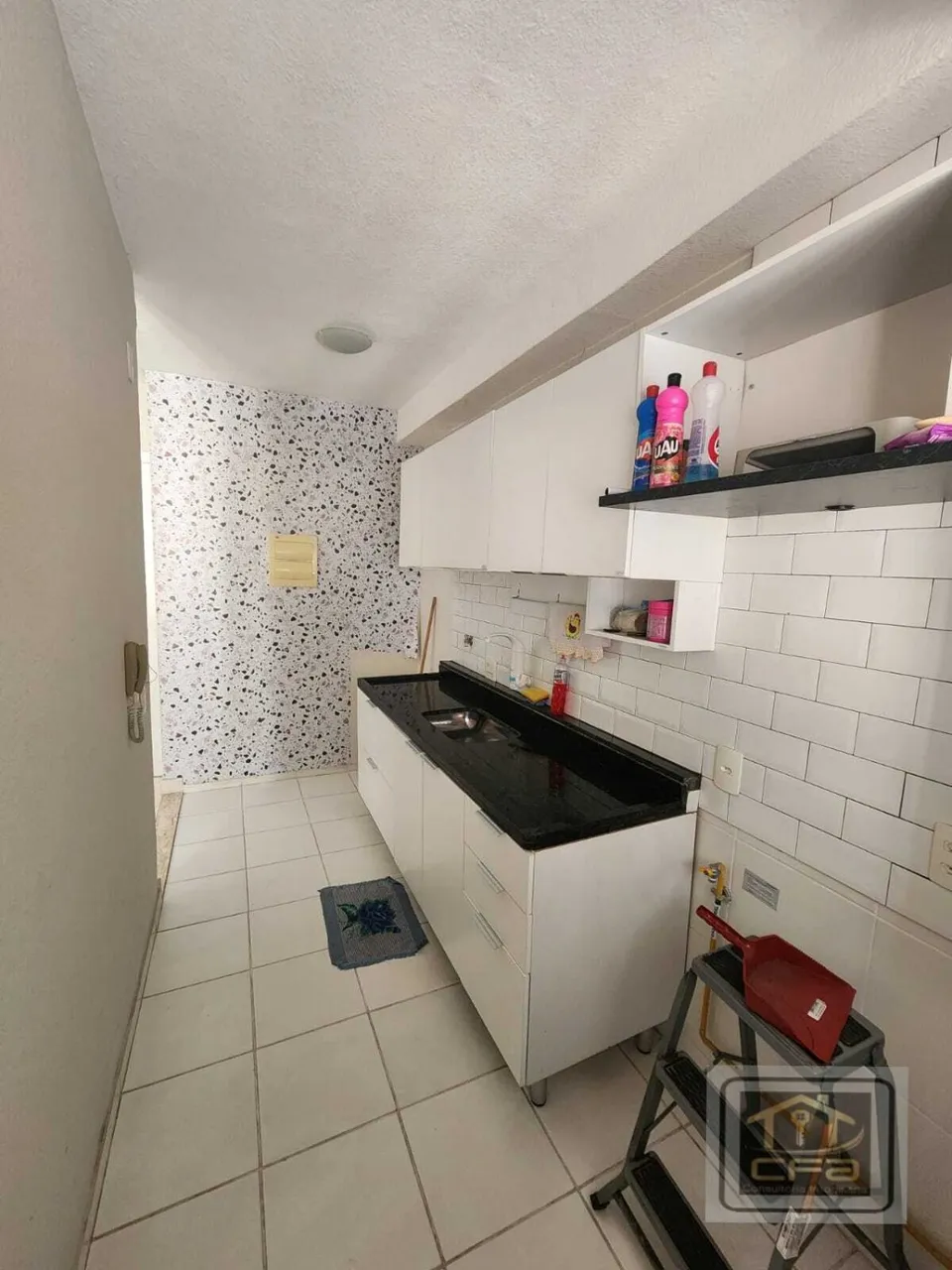 Apartamento de 2 quartos com banheiro e box de vidro — photo 9