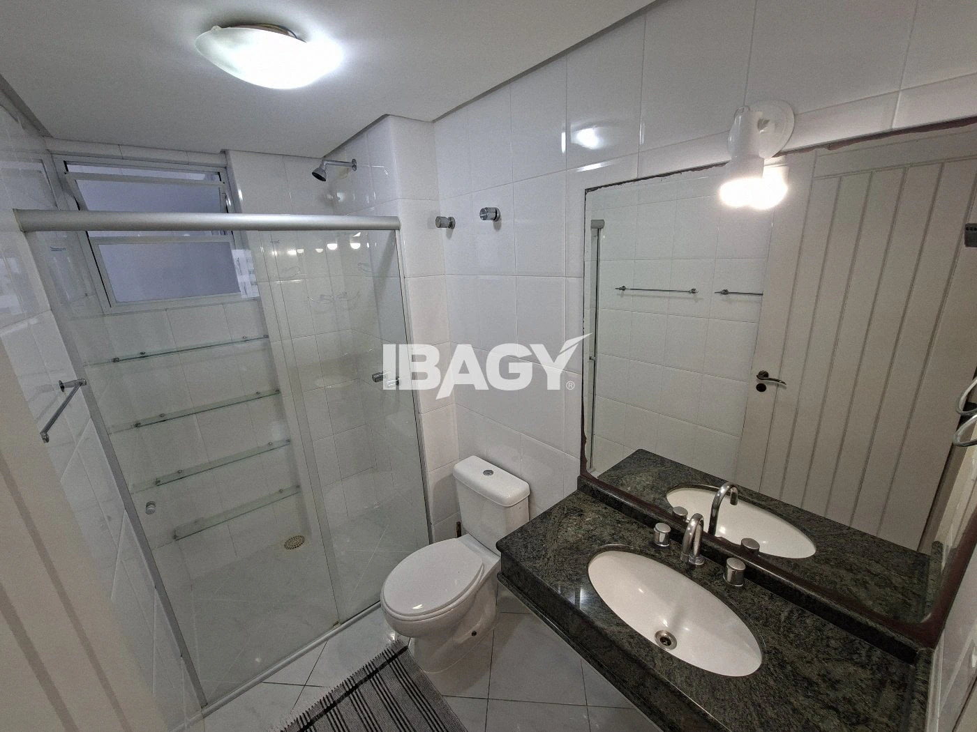 3-bedroom apartment with a bathtub in Florianópolis — photo 20