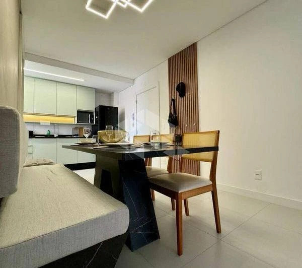 Furnished 82 m² apartment with 2 bedrooms and parking — photo 3