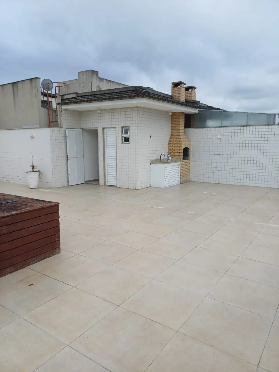 260 m² duplex with 3 bedrooms and 4 bathrooms — photo 3