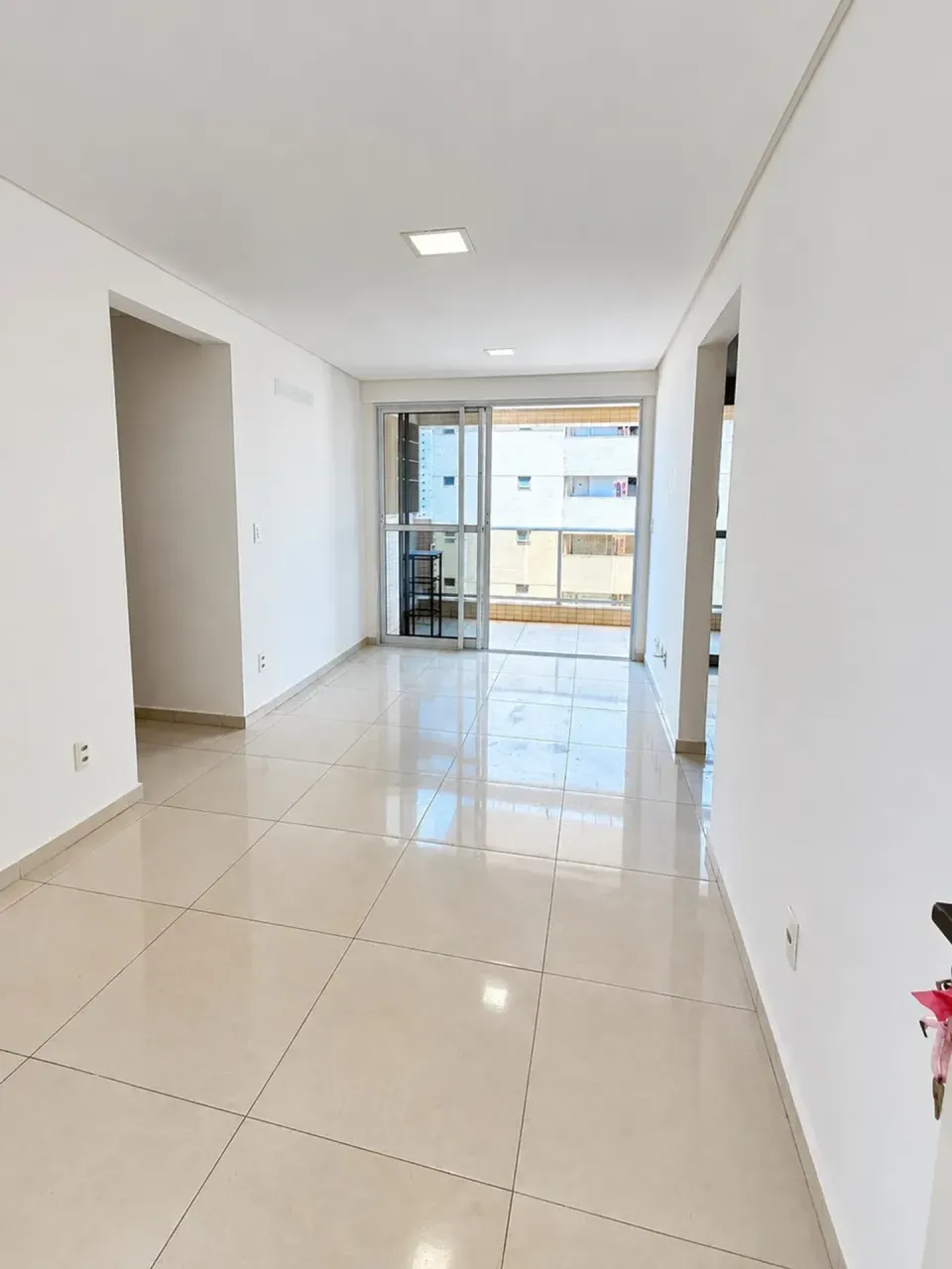 Квартира 72 м² з видом на воду та заскленим балконом — photo 12