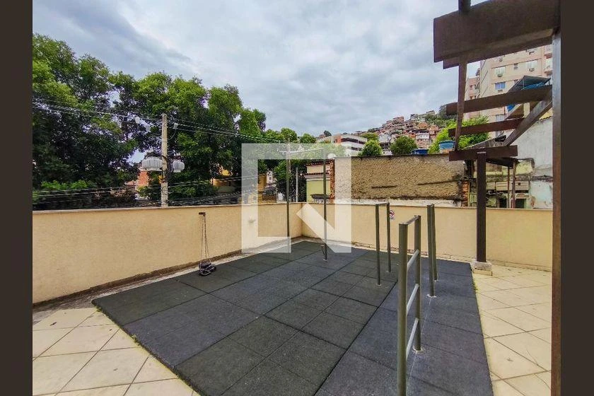 2-bedroom apartment in a building with a pool — photo 48