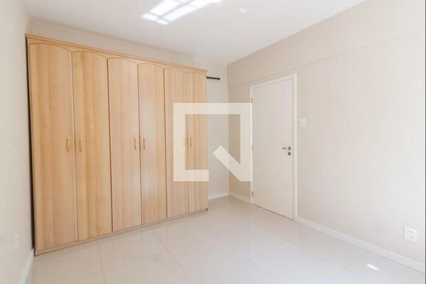 Apartamento sem mobília com 1 quarto e 1 banheiro — photo 10