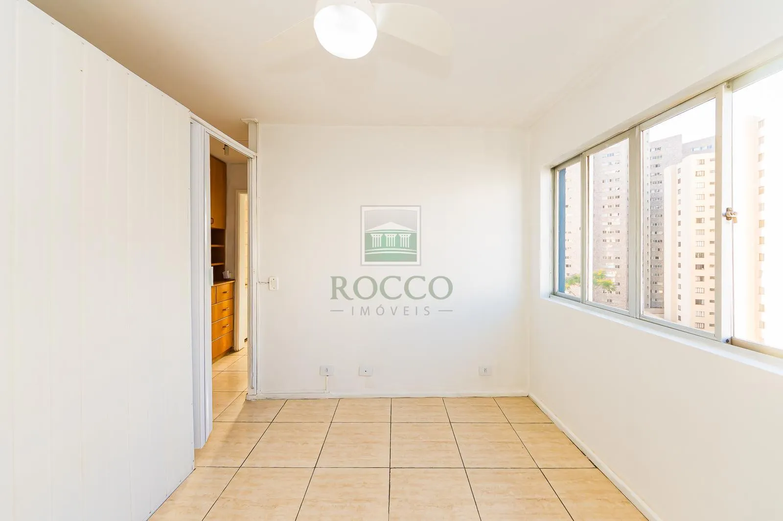 2-bedroom apartment with a glass shower enclosure on the 7th floor — photo 19