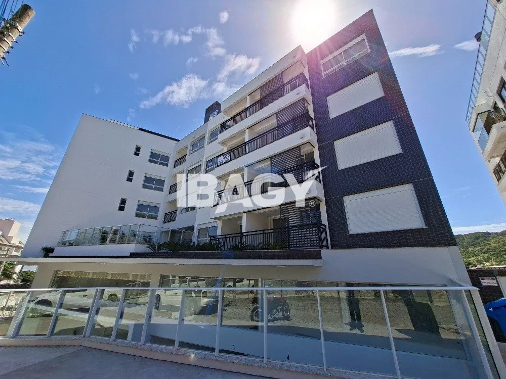 Apartment, 50 m², with a glass-enclosed balcony — photo 16