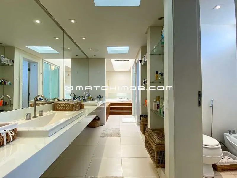 Furnished house with 4 bedrooms and 5 bathrooms, 3 parking — photo 20