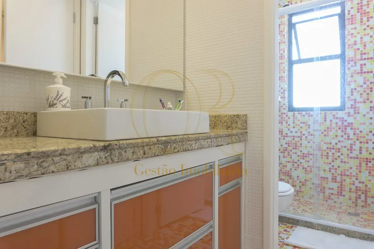 Apartment with 4 bedrooms and a closed gas kitchen — photo 25