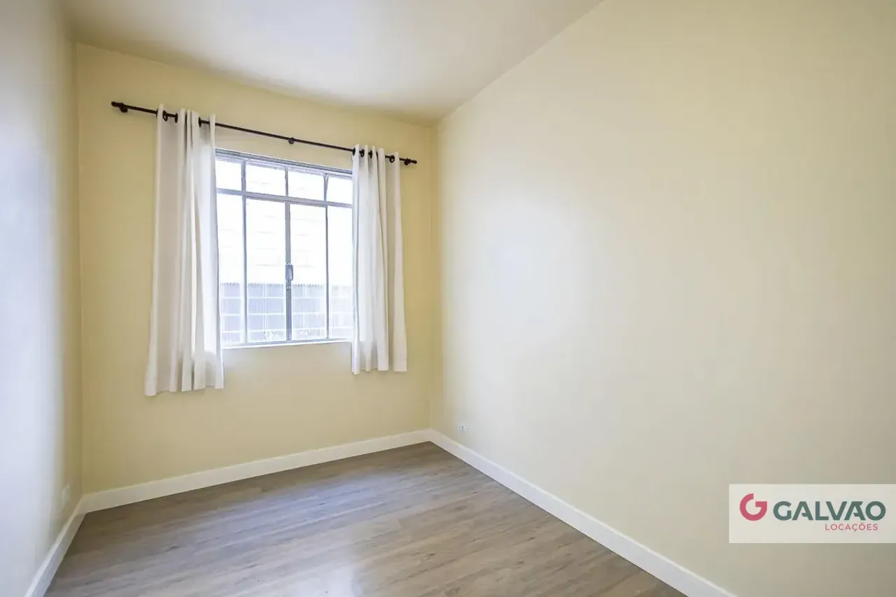 Apartamento con cocina cerrada y 3 dormitorios — photo 10