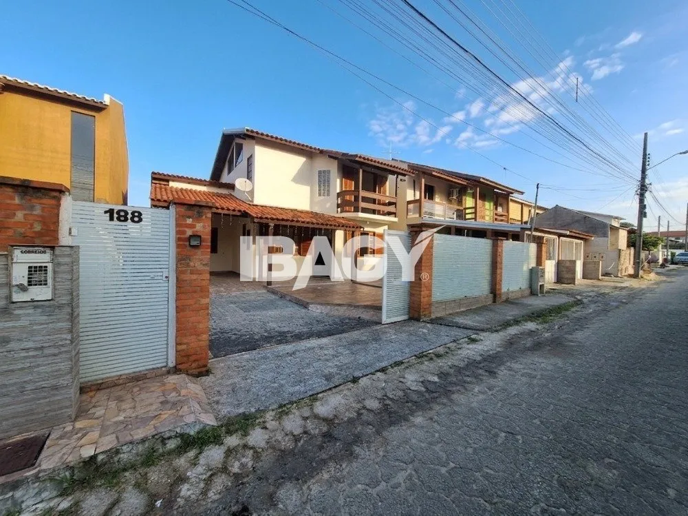 Casa de 3 dormitorios con parrilla de balcón — photo 24