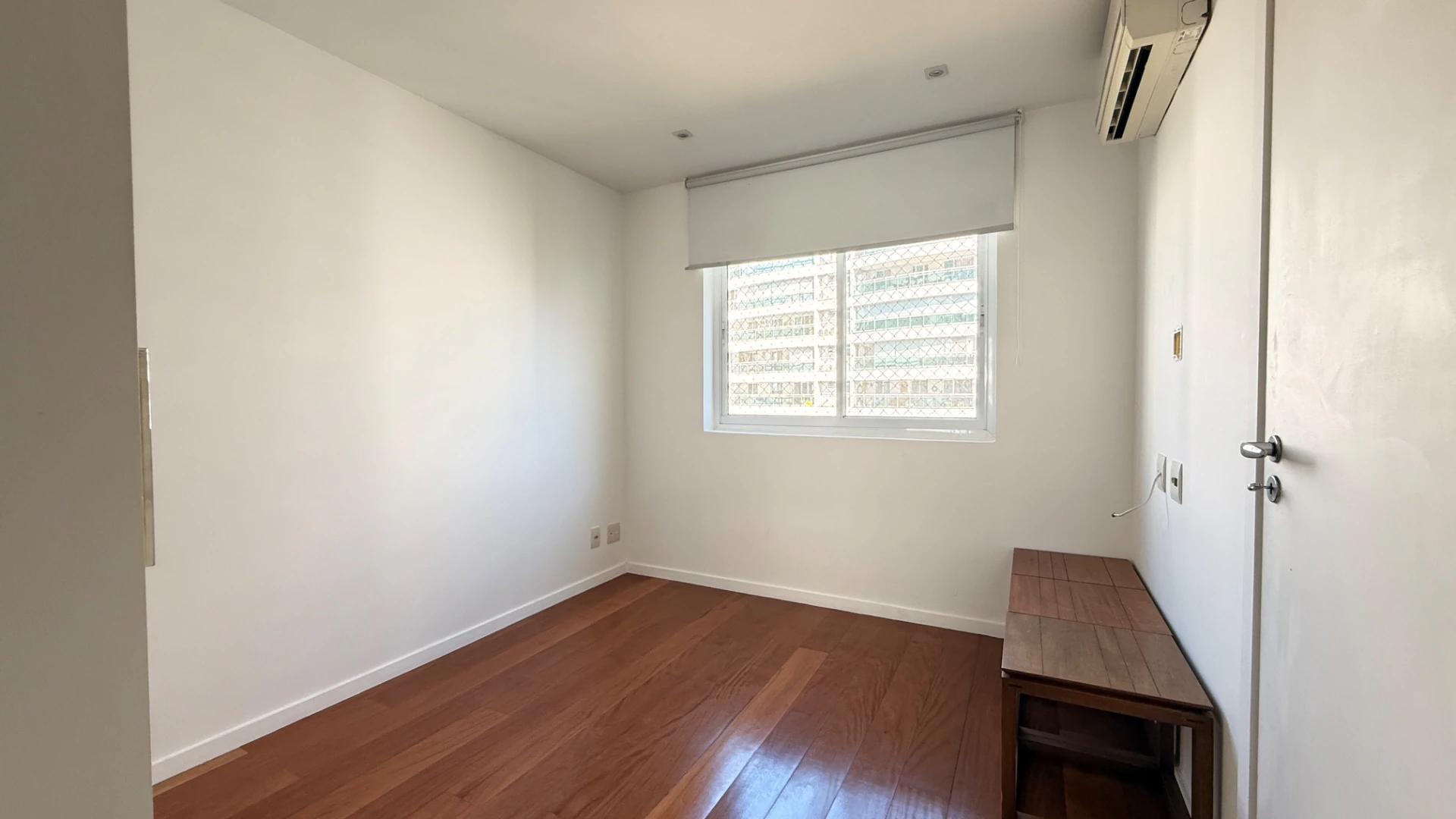 4-bedroom apartment with a gourmet balcony and 160 m² — photo 22