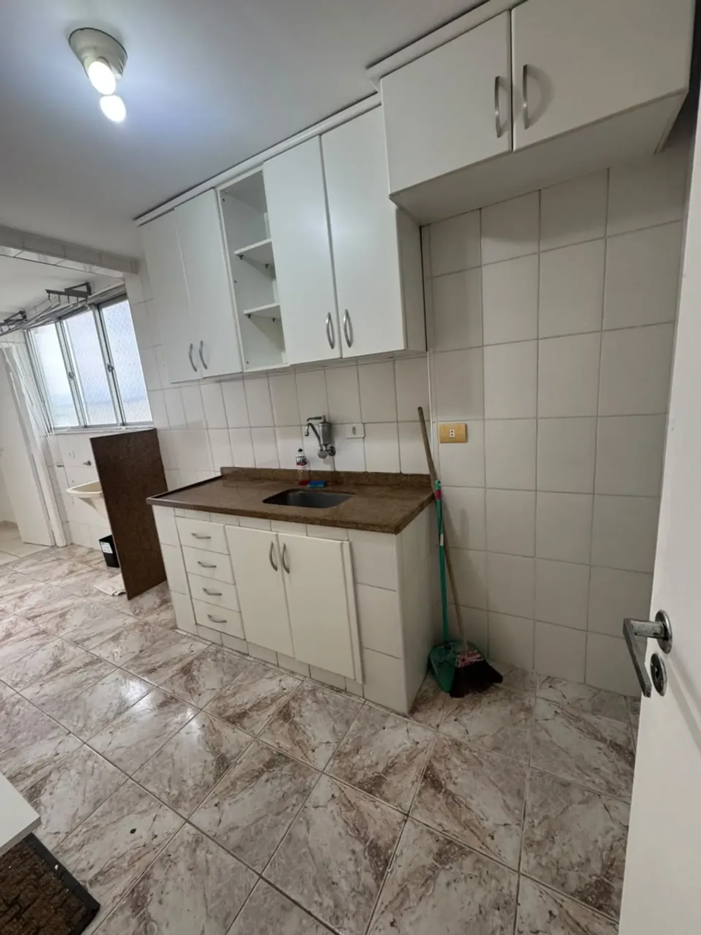 Apartment on the 3rd floor with wood or laminate floors — photo 18