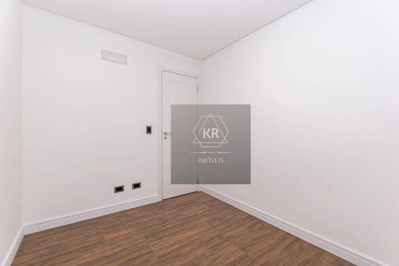 3-bedroom apartment with a private BBQ area — photo 14