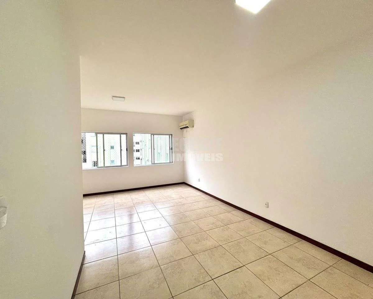 3-bedroom apartment with a washing machine in Florianópolis — photo 6
