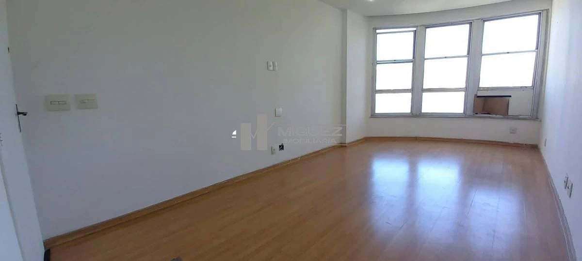 Apartamento de 190 m² com 3 quartos e vaga, cozinha fechada — photo 4