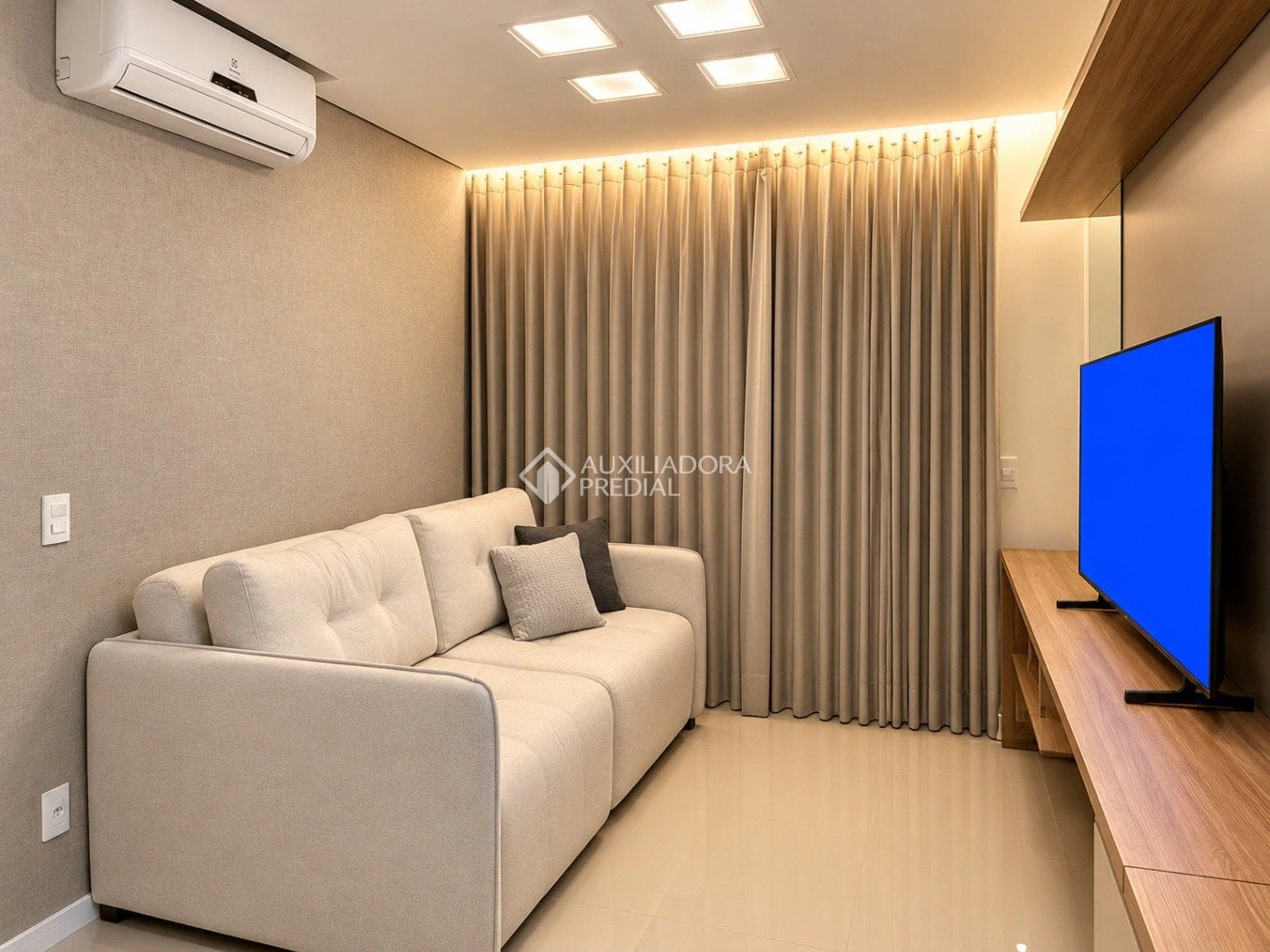 2-bedroom apartment with a private pool in Florianópolis — photo 14