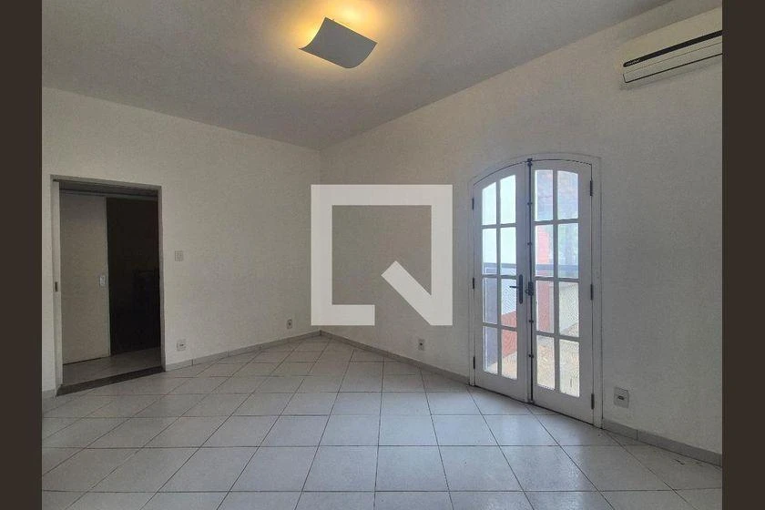 Casa para aluguel com 4 quartos e 2 suítes em 1500 m² — photo 20