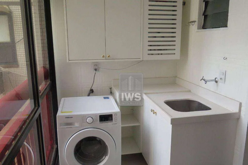 Furnished 94 m² apartment with 2 bedrooms and suite — photo 9