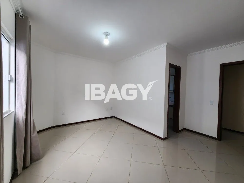 Apartamento com 4 dormitórios e churrasqueira na varanda — photo 7