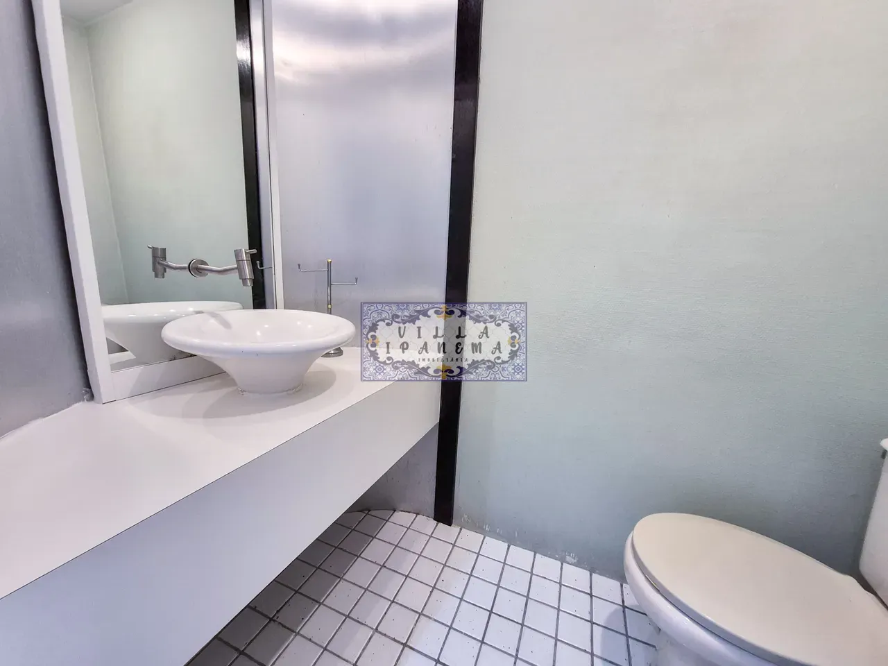 200 m² apartment with 3 en-suite bedrooms and private BBQ — photo 17