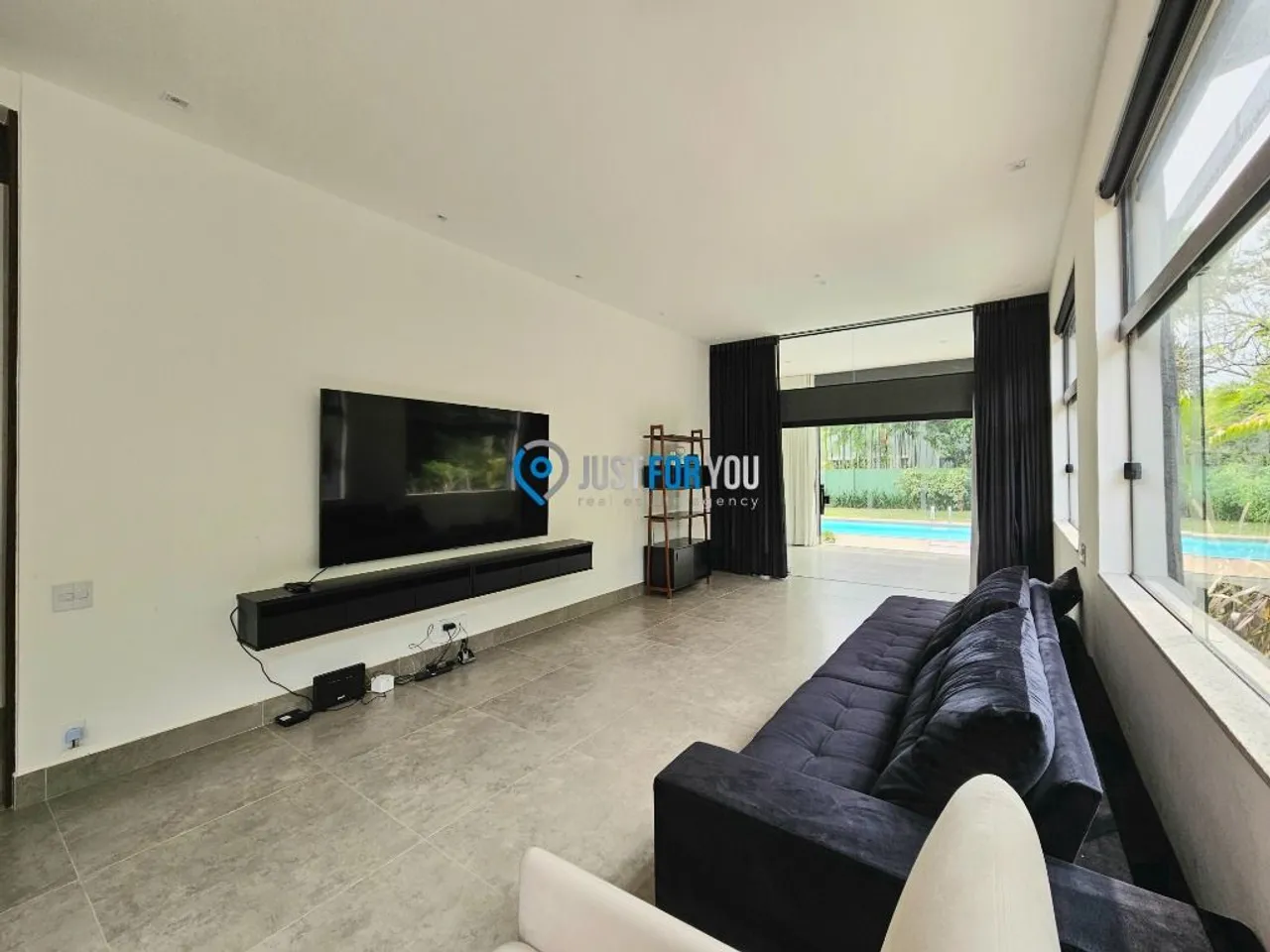 House with 5 bedrooms and a gas stove, 580 m² — photo 18
