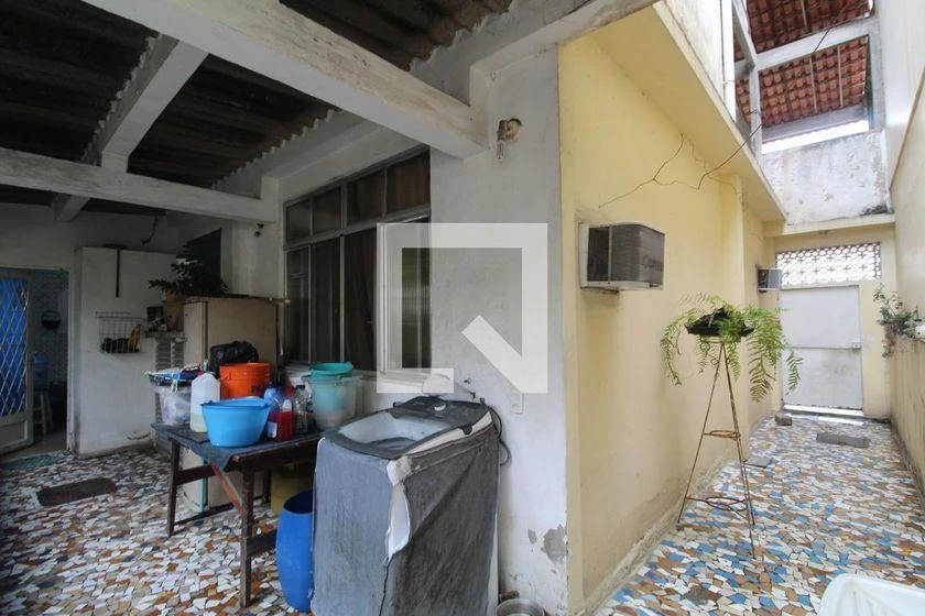 Unfurnished house with 3 bedrooms and private garden — photo 38