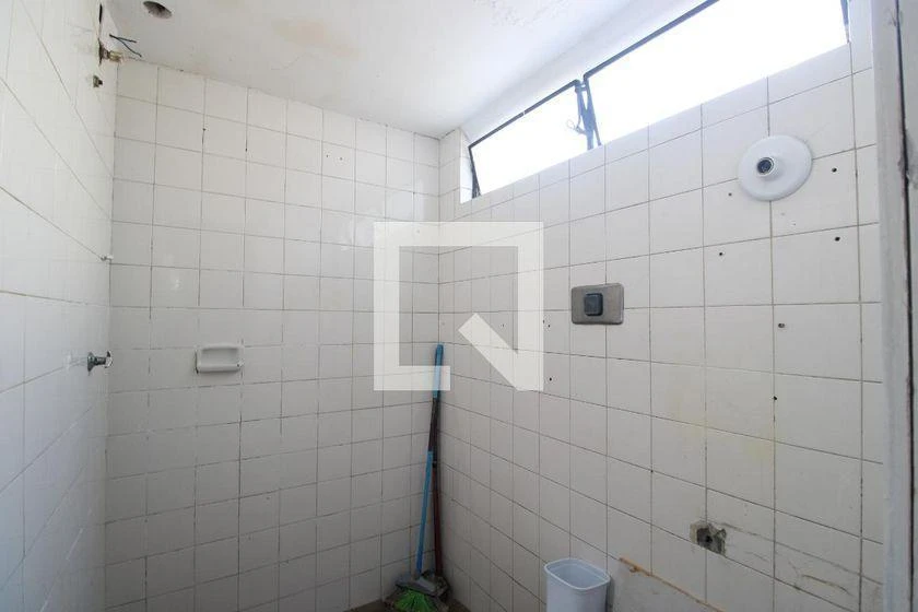 2-bedroom apartment in a building with a pool — photo 15