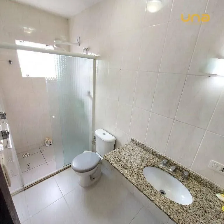 3-bedroom house, 2 with their own bathrooms, 130 m²