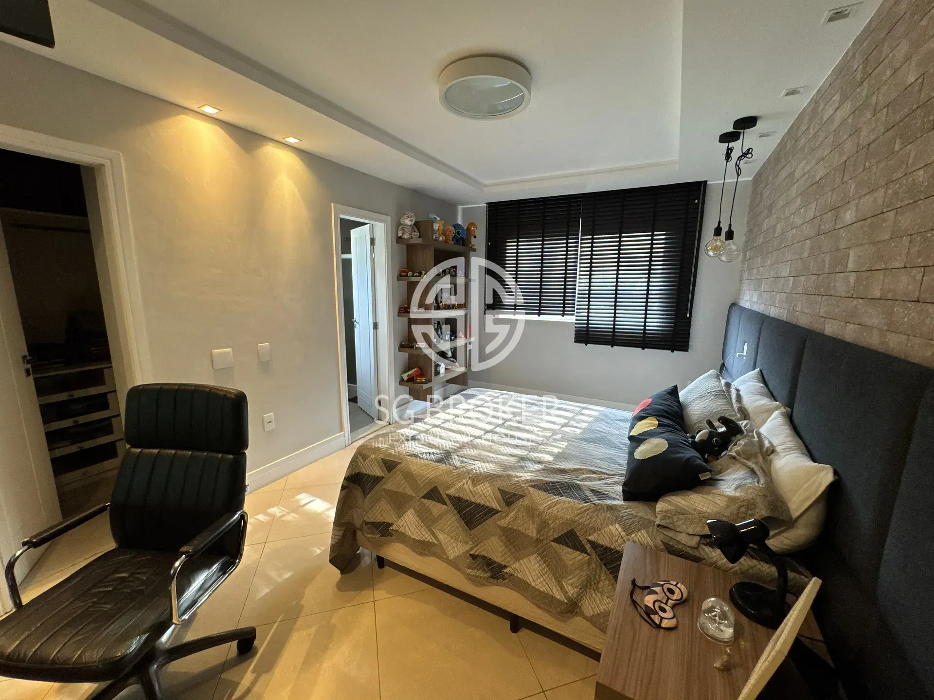 Casa para locação com 5 quartos e churrasqueira na varanda — photo 39