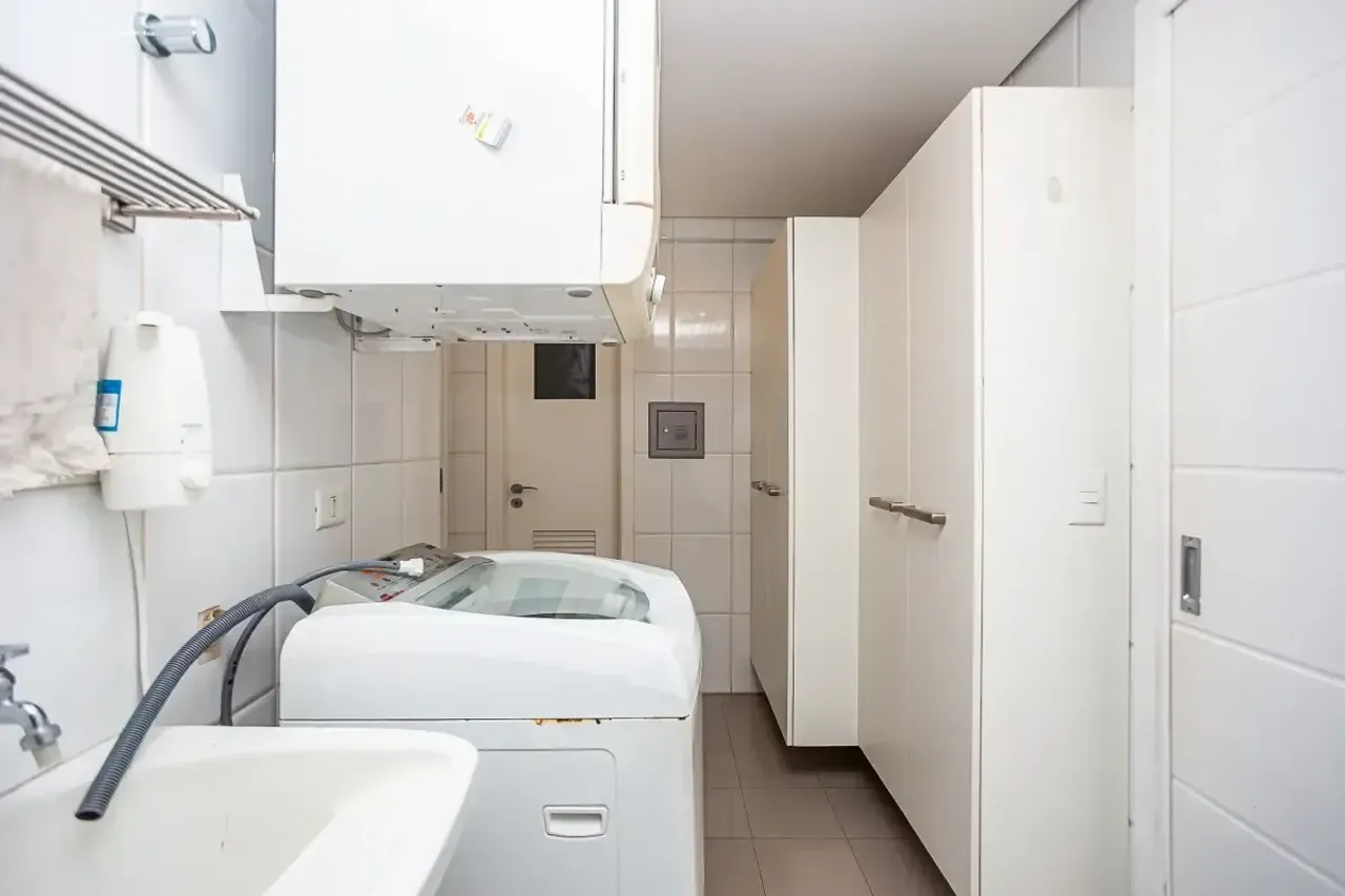 3-bedroom apartment with a closed gas kitchen — photo 19