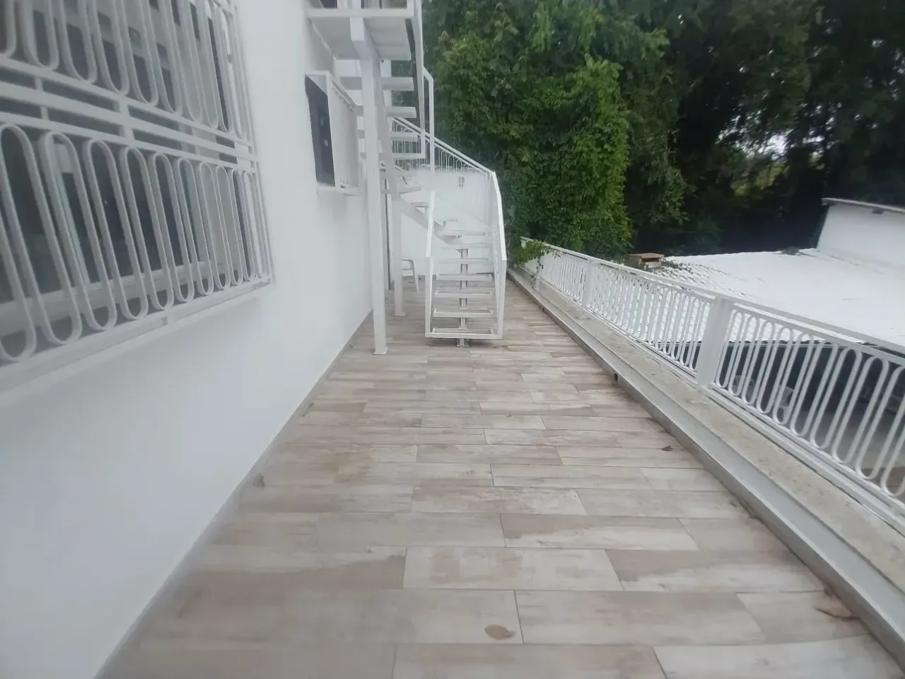 Casa mobiliada com 600 m², 4 quartos e 5 banheiros — photo 2