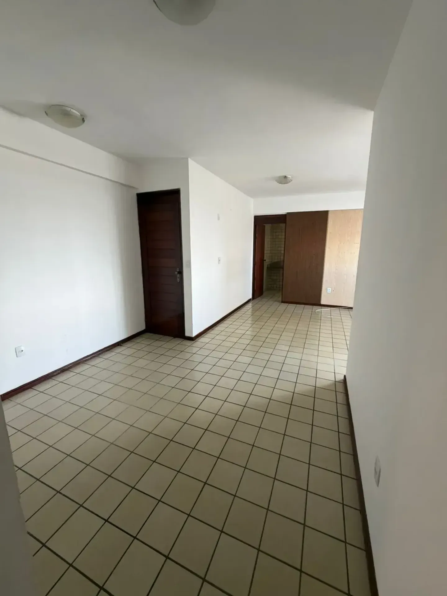 Квартира 110 м² з 3 спальнями та балконом — photo 2