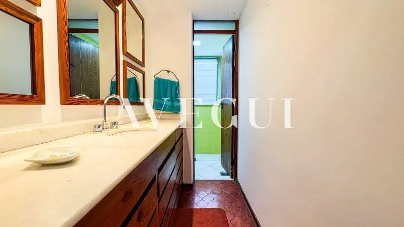 Duplex penthouse with 480 m², 4 bedrooms and 5 baths — photo 28