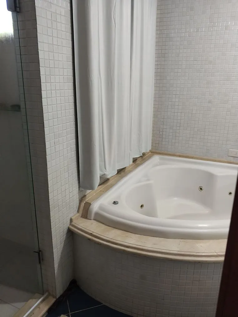 Меблированный дом с 5 спальнями и 4 ванными — photo 6