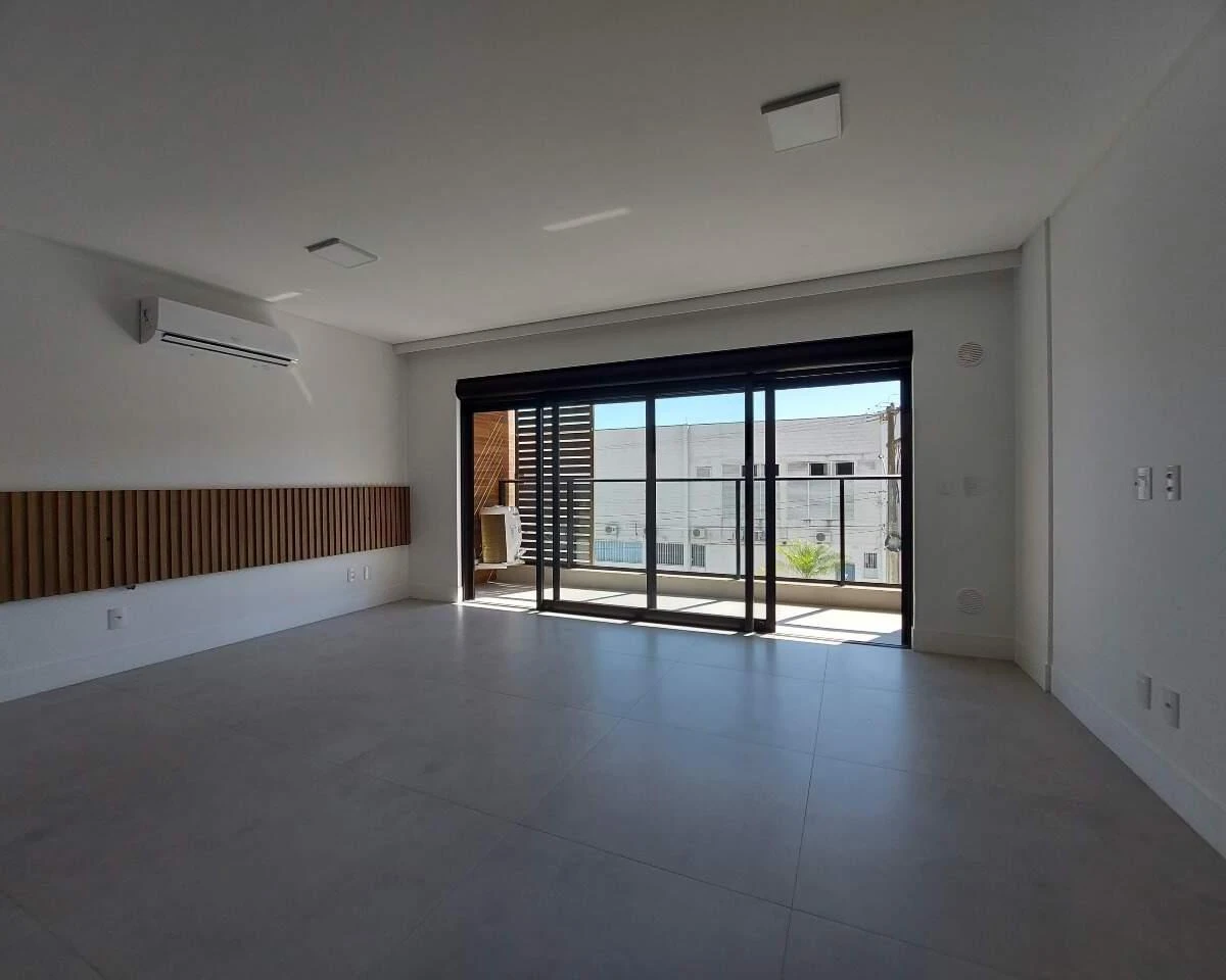 Furnished apartment, 48 m², with a mountain view — photo 14